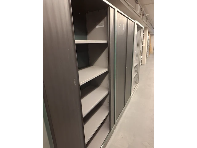 Belcel, jaloeziekasten en bureaustoelen - afbeelding 10 van  24