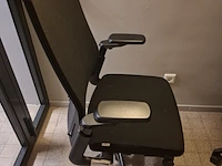 Belcel, jaloeziekasten en bureaustoelen - afbeelding 13 van  24