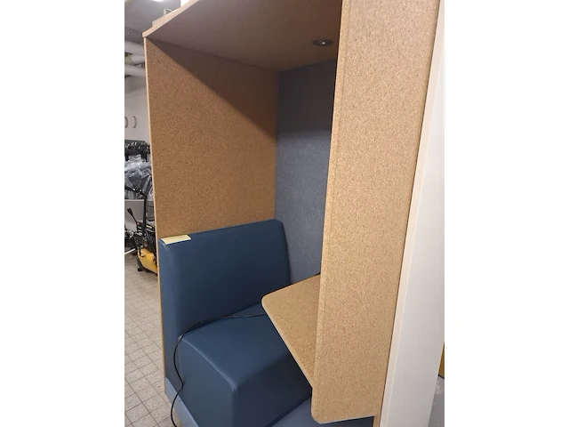 Belcel, jaloeziekasten en bureaustoelen - afbeelding 18 van  24