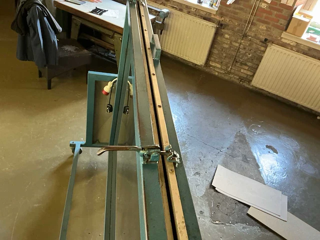 Belichtings raam en belichtingslamp - afbeelding 3 van  17