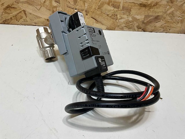 Belimo reflex 35/60 lrc24sr tweeweg moterkogelkraan servitec - afbeelding 2 van  5