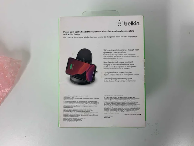 Belkin wireless charging stand 15w & switcheasy magnetic car mount iphone 12 (2x) - afbeelding 3 van  4