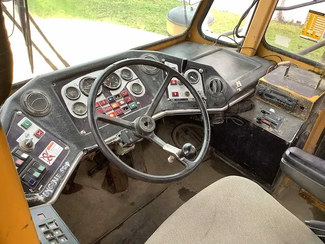 Bell b40c 6x6 dumper - afbeelding 9 van  23