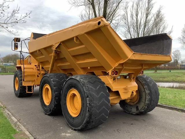 Bell b40c 6x6 dumper - afbeelding 20 van  23