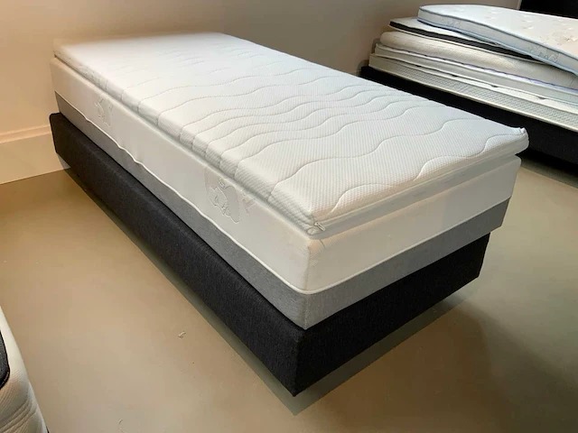 Belvandeo - labyrinth exclusive topper b90 x l200 cm - afbeelding 3 van  8