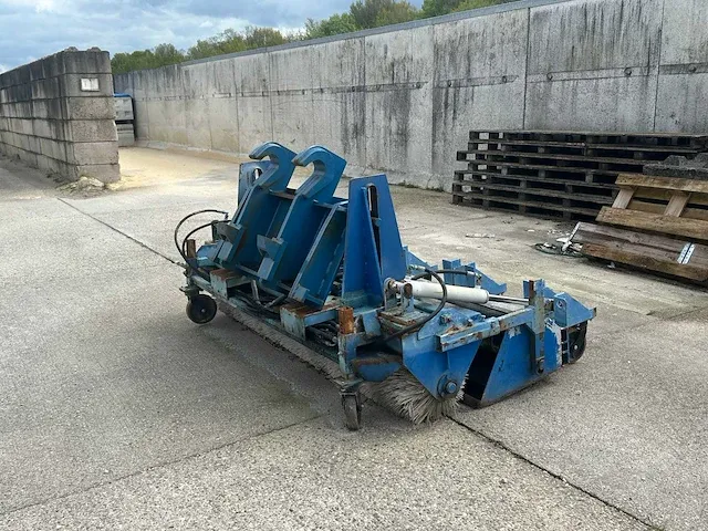 Bema - 225 sw systeem 2000 klasse 6 - veegmachine - afbeelding 3 van  5