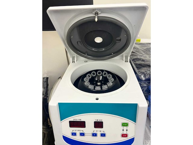 Benchtop low speed centrufuge - 2016 - td4 - centrifuge (18x) - afbeelding 3 van  7