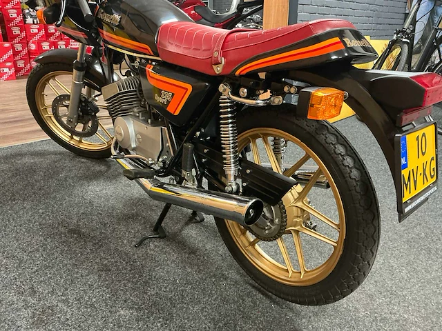 Benelli 125 sport motorfiets - afbeelding 8 van  13