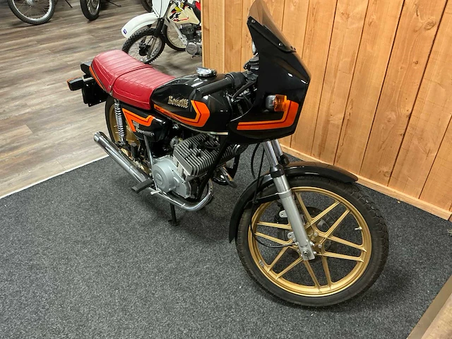 Benelli 125 sport motorfiets - afbeelding 11 van  13