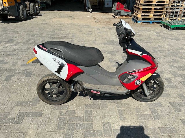 Benelli bromscooter brommer - afbeelding 7 van  13