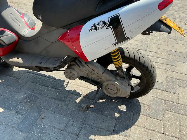 Benelli bromscooter brommer - afbeelding 2 van  13