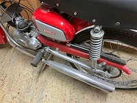 Benelli oldtimer motorfiets - afbeelding 8 van  9