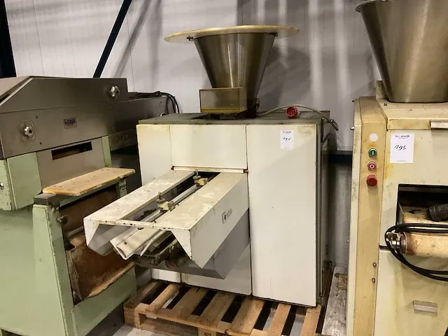 Benier afmeetmachine - afbeelding 1 van  6