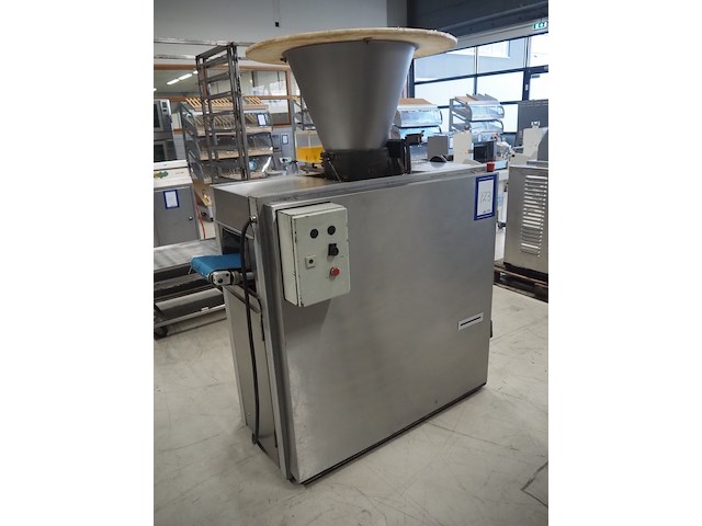 Benier - afbeelding 1 van  13