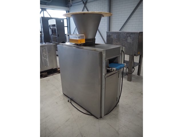 Benier - afbeelding 7 van  13