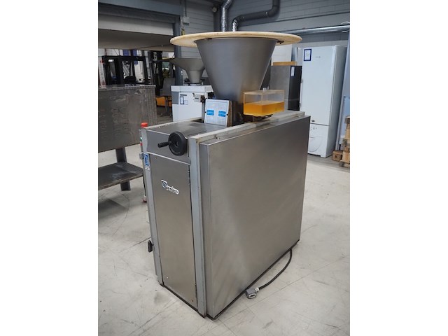 Benier - afbeelding 8 van  13