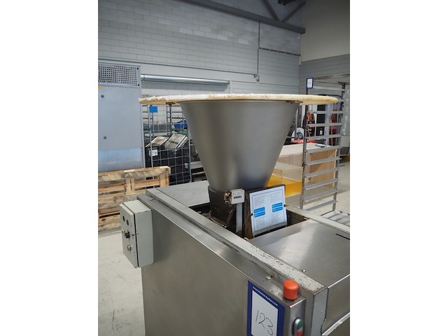 Benier - afbeelding 9 van  13