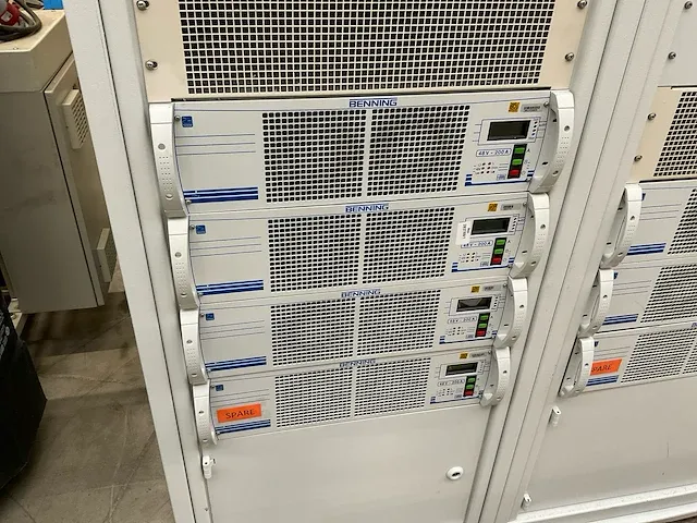 Benning 48 volt, 1000 ampère powersupply - afbeelding 5 van  12