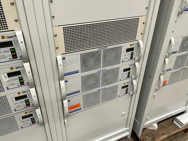 Benning 48 volt, 1000 ampère powersupply - afbeelding 6 van  12