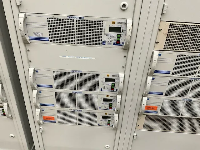 Benning 48 volt, 1000 ampère powersupply - afbeelding 6 van  12
