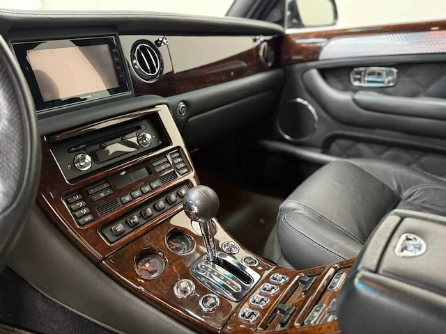Bentley - arnage - v8- youngtimer - 2002 - afbeelding 14 van  47