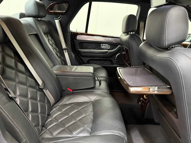 Bentley - arnage - v8- youngtimer - 2002 - afbeelding 20 van  47