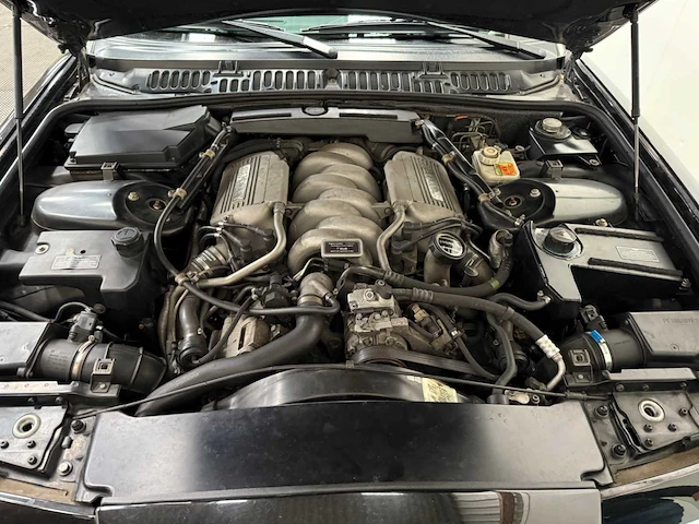 Bentley - arnage - v8- youngtimer - 2002 - afbeelding 29 van  47