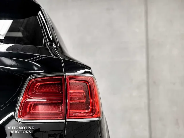 Bentley bentayga 4.0 v8 549pk 2019, p-417-rr - afbeelding 16 van  72