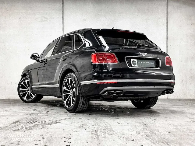 Bentley bentayga 4.0 v8 549pk 2019, p-417-rr - afbeelding 17 van  72