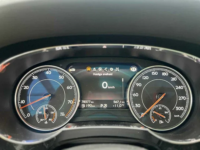 Bentley bentayga 4.0 v8 549pk 2019, p-417-rr - afbeelding 31 van  72