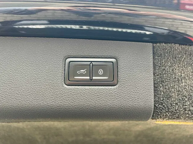 Bentley bentayga 4.0 v8 549pk 2019, p-417-rr - afbeelding 53 van  72