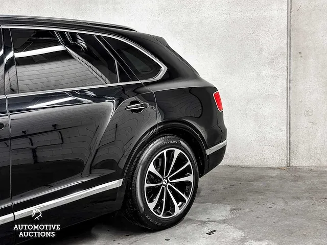 Bentley bentayga 4.0 v8 549pk 2019, p-417-rr - afbeelding 45 van  72