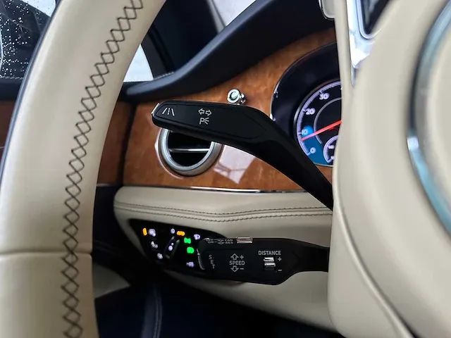 Bentley bentayga 6.0 w12 608pk 2016, h-019-fx - afbeelding 37 van  70