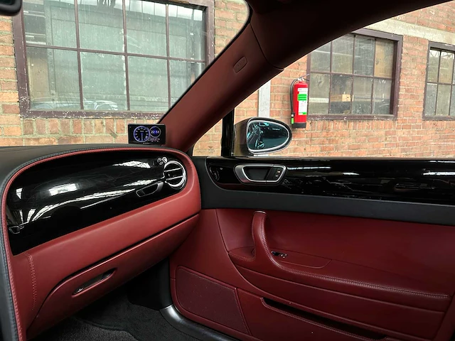 Bentley continental flying spur 6.0 w12 525pk 2006 youngtimer - afbeelding 29 van  44
