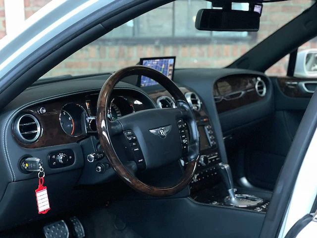 Bentley continental flying spur 6.0 w12 525pk 2007 youngtimer - afbeelding 10 van  45