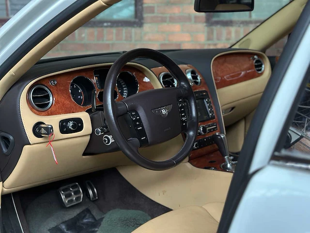 Bentley continental flying spur 6.0 w12 525pk 2007 youngtimer - afbeelding 11 van  45