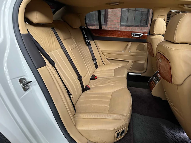 Bentley continental flying spur 6.0 w12 525pk 2007 youngtimer - afbeelding 36 van  45