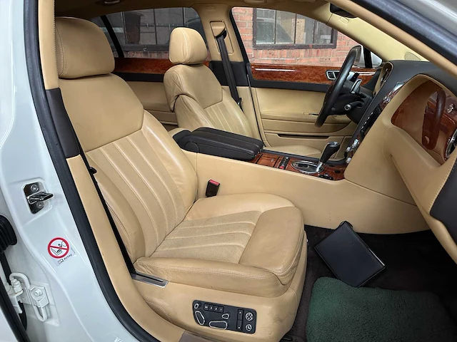 Bentley continental flying spur 6.0 w12 525pk 2007 youngtimer - afbeelding 37 van  45