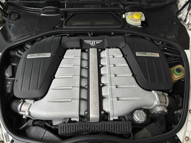 Bentley continental flying spur 6.0 w12 525pk 2007 youngtimer - afbeelding 39 van  45