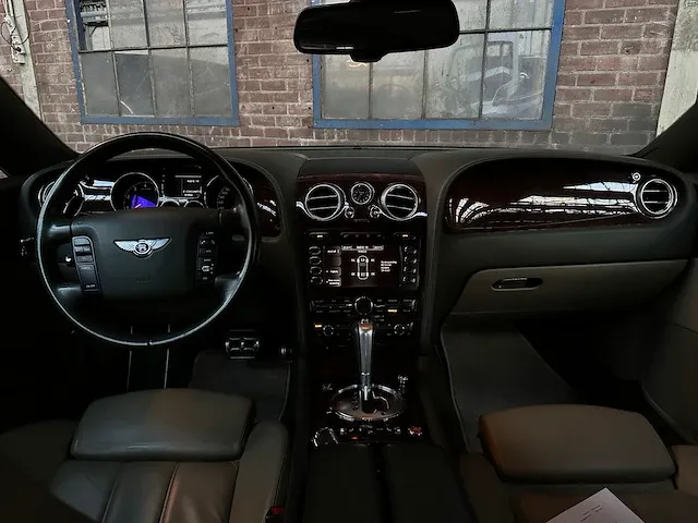 Bentley continental gt 6.0 w12 560pk 2005 -orig. nl-, 51-rl-ld -youngtimer- - afbeelding 15 van  41