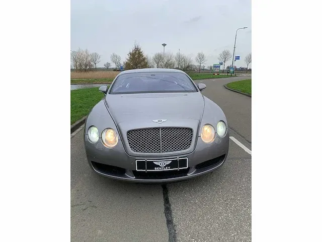 Bentley continental gt 6.0 w12 youngtimer 4322 - afbeelding 18 van  25