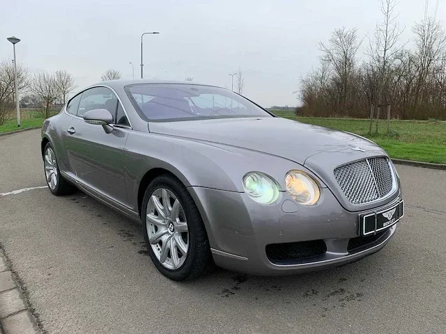 Bentley continental gt 6.0 w12 youngtimer 4322 - afbeelding 22 van  25