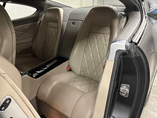 Bentley continental gt speed 6.0 w12 610pk 2009, tt-398-h - afbeelding 44 van  72