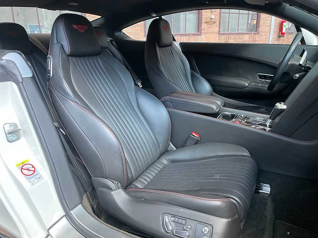 Bentley continental gt v8s 4.0 v8 528pk 2018 - afbeelding 40 van  52