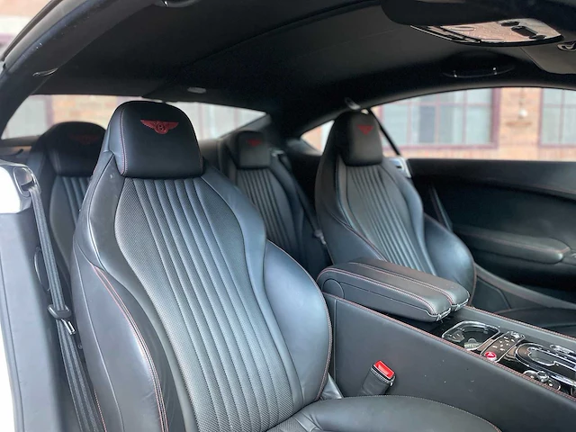 Bentley continental gt v8s 4.0 v8 528pk 2018 - afbeelding 41 van  52