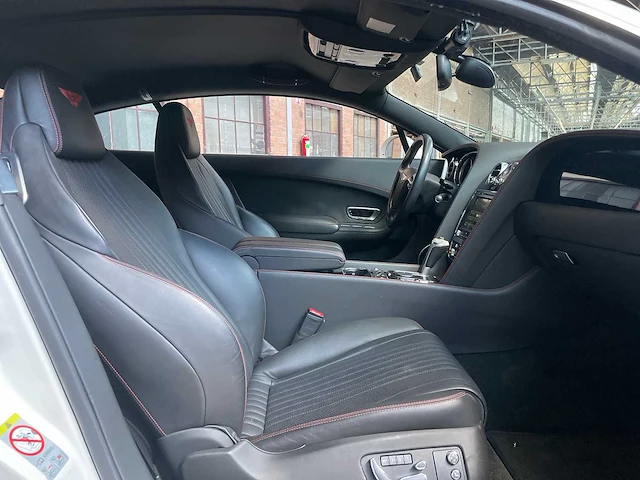 Bentley continental gt v8s 4.0 v8 528pk 2018 - afbeelding 42 van  52