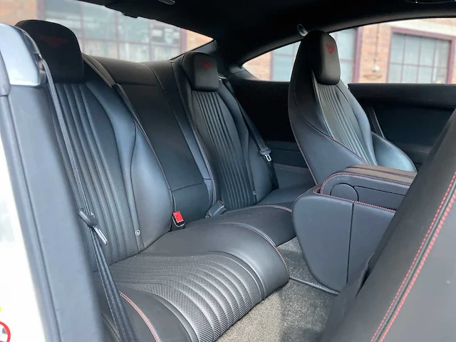 Bentley continental gt v8s 4.0 v8 528pk 2018 - afbeelding 44 van  52