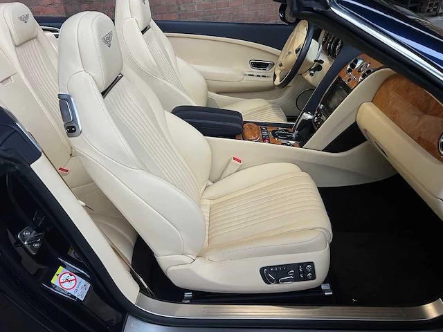 Bentley continental gtc 4.0 v8 507pk 2017 (origineel-nl), nz-021-d - afbeelding 42 van  63