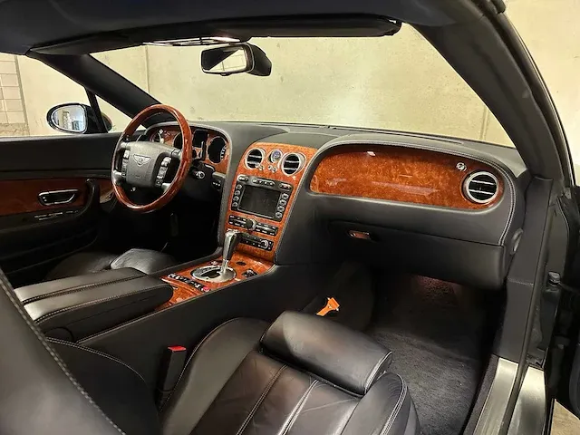 Bentley continental gtc 6.0 w12 560pk 2006 (origineel-nl), 53-tn-hz - afbeelding 44 van  67