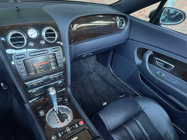 Bentley continental gtc 6.0 w12 560pk 2007, j-777-fp - afbeelding 15 van  37
